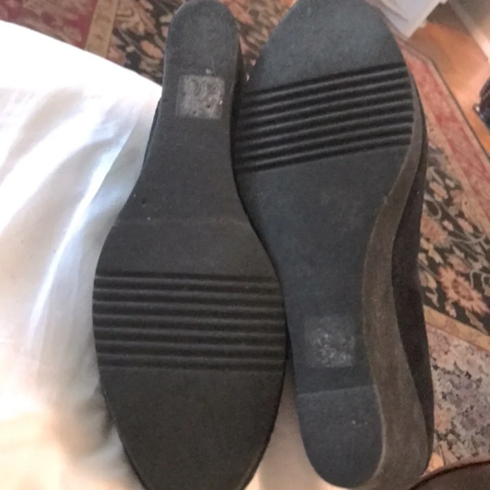 Andre’ Assous Black Suede Platform Shoes, Sz 8